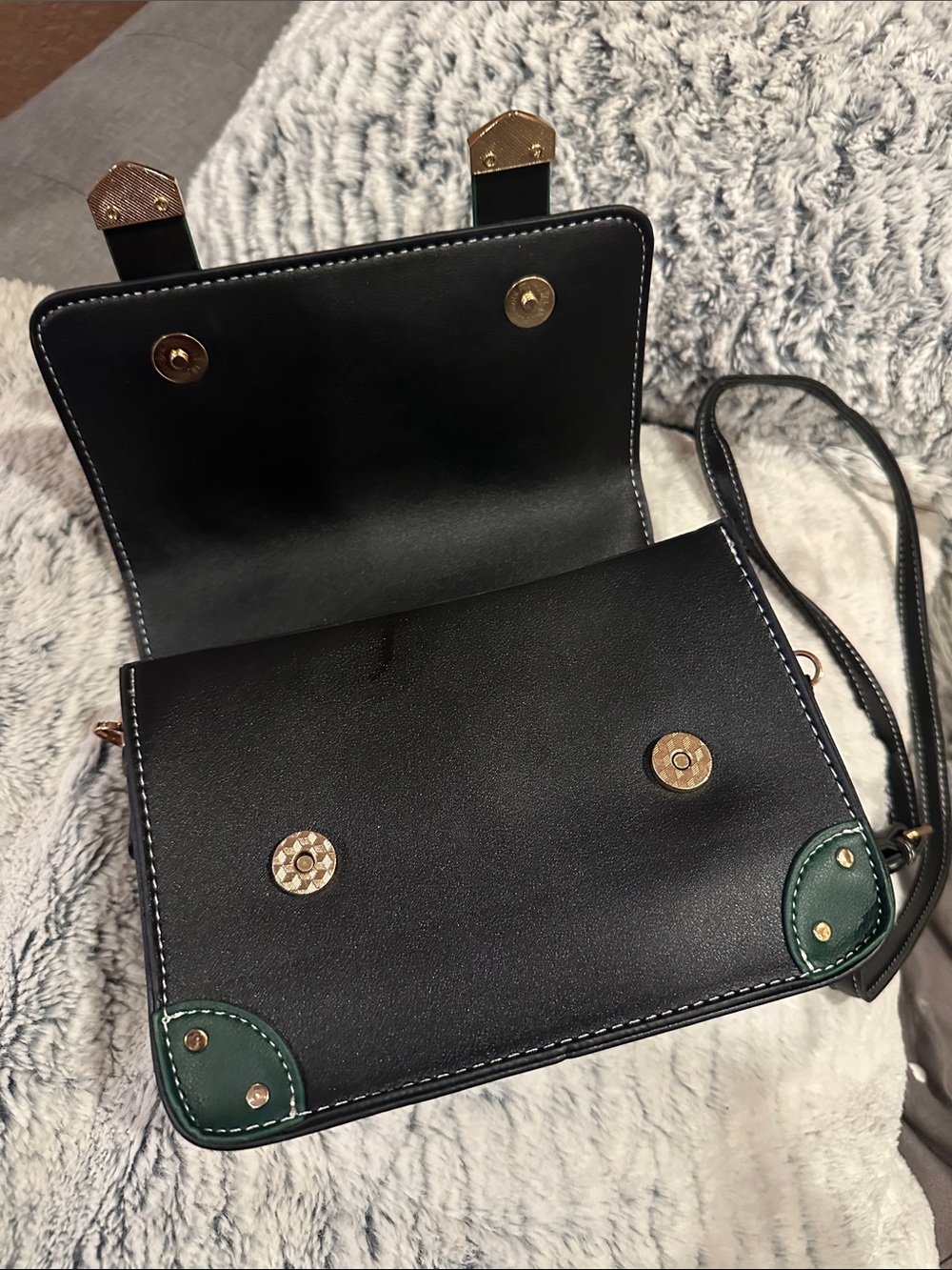 Black & Green Slytherin Crossbody Purse - Picture 4 of 6